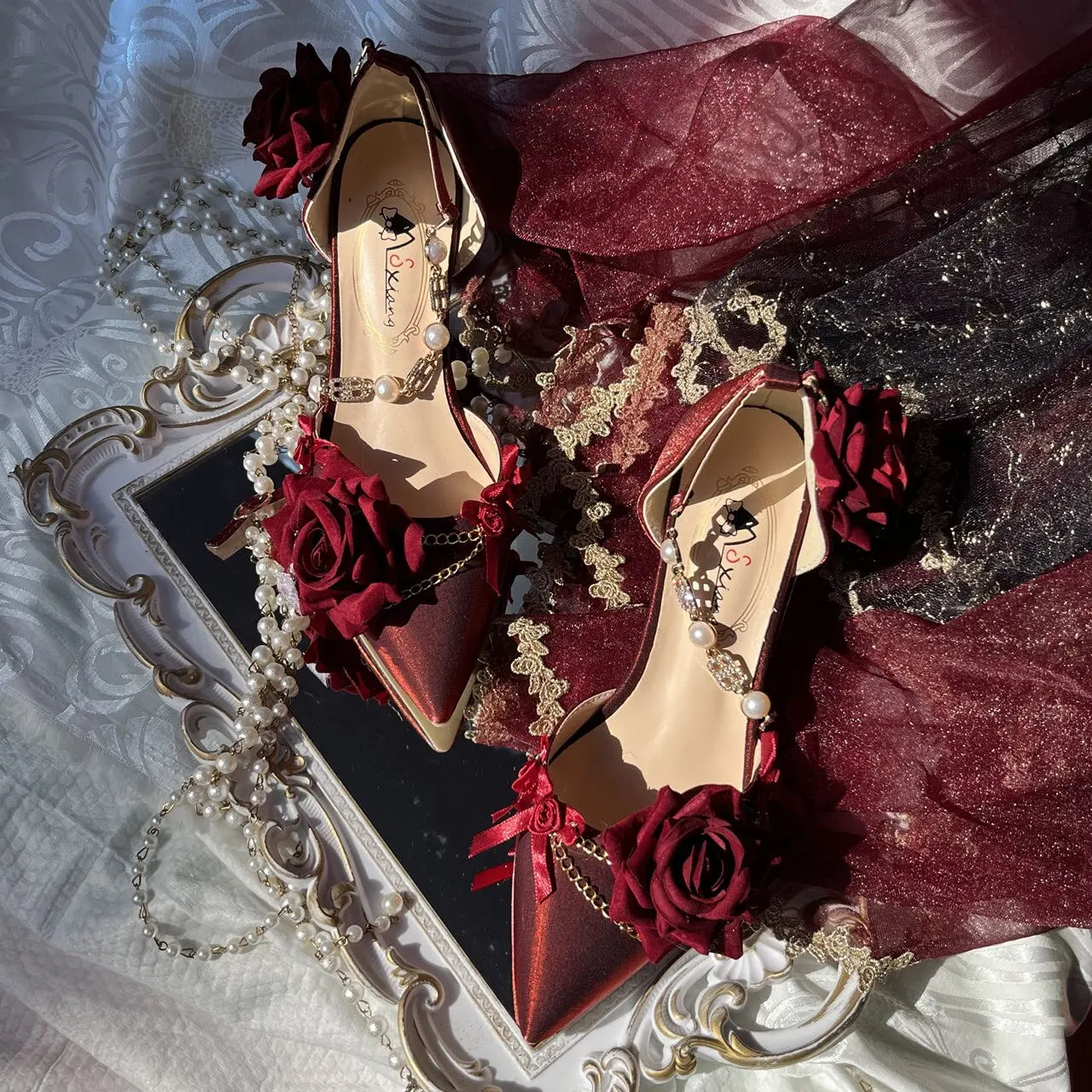 Gothic Lolita High Heels Shoes For Women, Rose Black Red Pointed Toe Dress Pumps, Vintage Victorian Cosplay Wedding Party Shoes