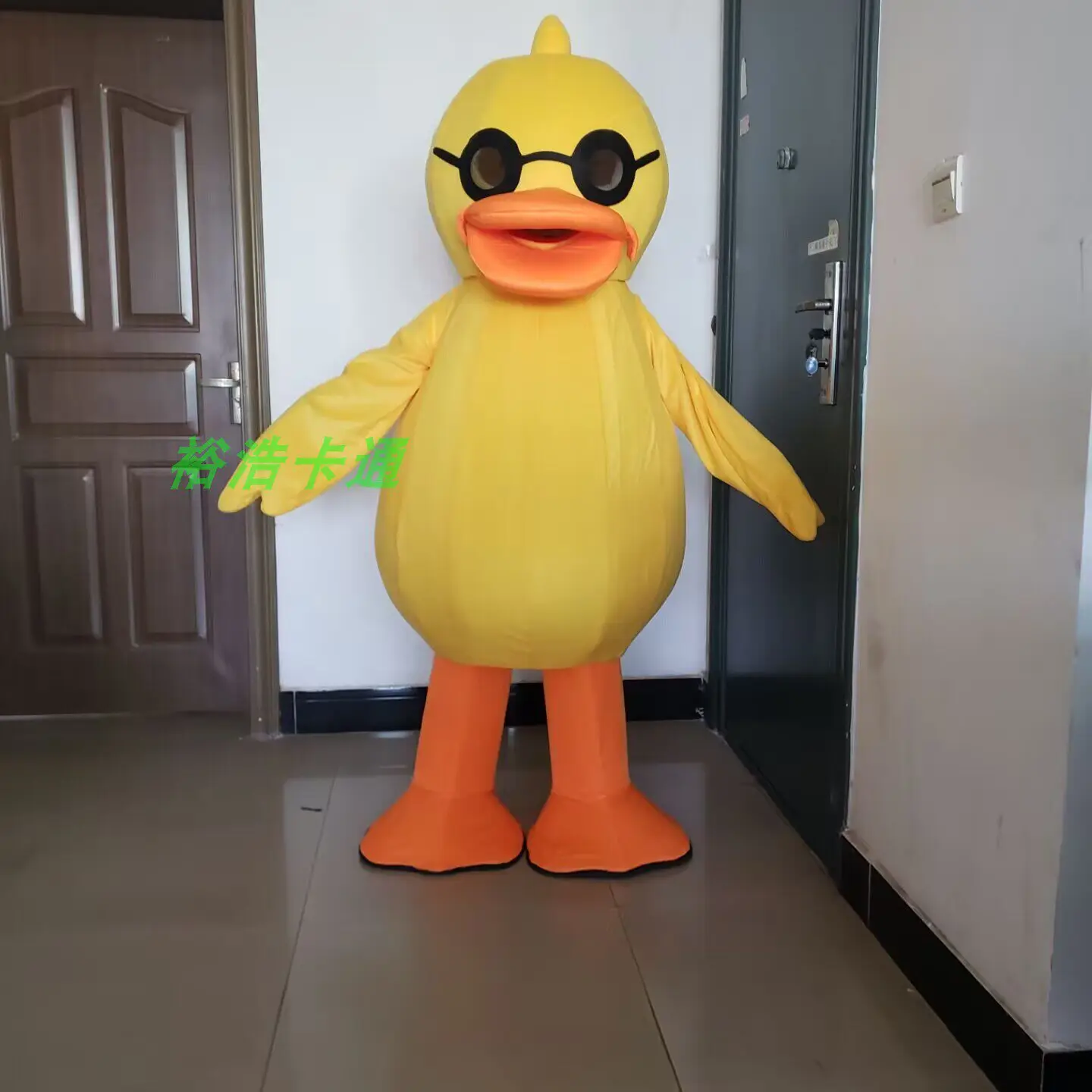 Disney Donald Fauntleroy Duck Potdemiel Donald Duck Mascot Costume Daisy Duck Adults Cartoon Christmas Stage Performance view 2