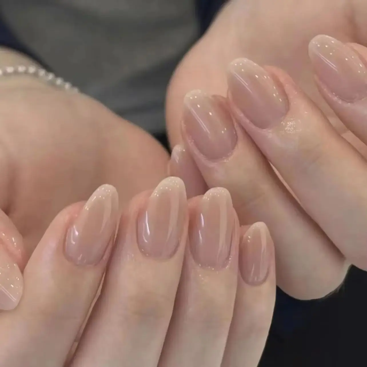 Simple French Aurora Pearlescent Almond Fake Nails Art Cat Eye Long Pointed False Nails Charms Glitter Powder DIY Press on Nails