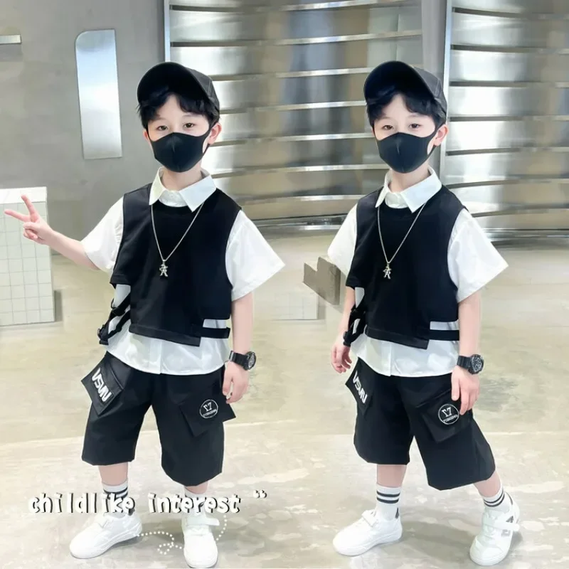 

Boys Tank Top Shirt Casual Set 2024 Summer New Children's Handsome Three piece Set Preschool Fashion Street Clothing