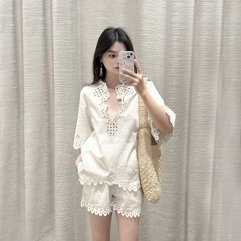 

Summer Women's Khaki White Pure Cotton Loose V-Neck Mid-Sleeve Overhead Top Shorts Set Casual Minimalist Style Spring Summer ...