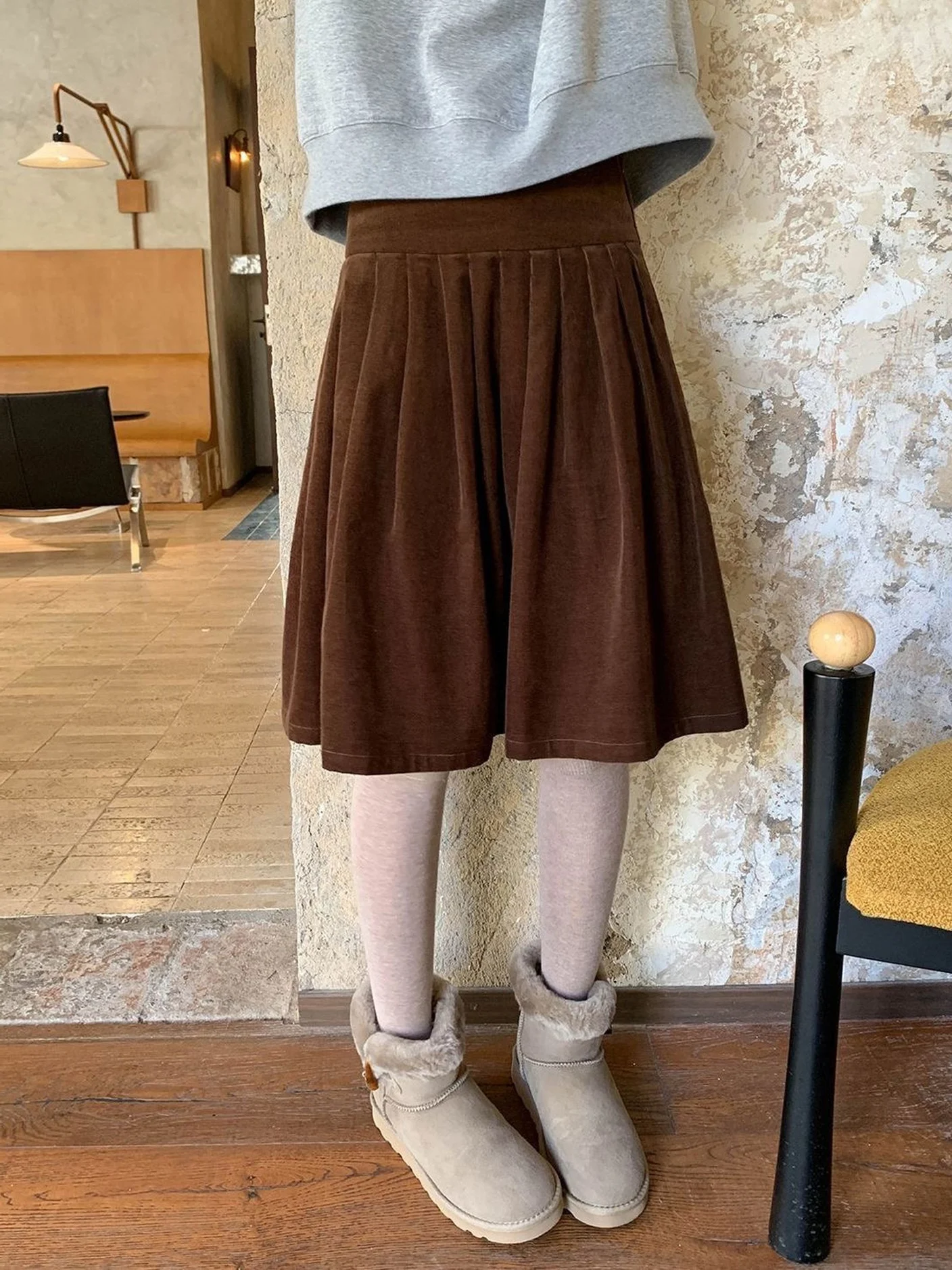 Chic Retro Corduroy Coffee High Waist Women's Skirt Autumn Winter New Style Slimming Versatile Midi Skirt American Style
