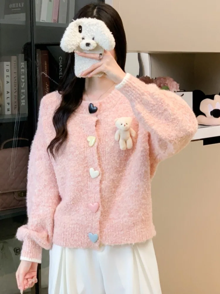 Color blocking heart-shaped button sweater jacket women's autumn and winter round neck sweet and loose anti-aging top