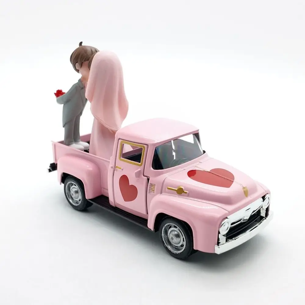Avec Couple poupée saint valentin camion décor Statue jouet sensoriel Mini voiture ornement Sculpture Figurines métal voiture Miniature modèle