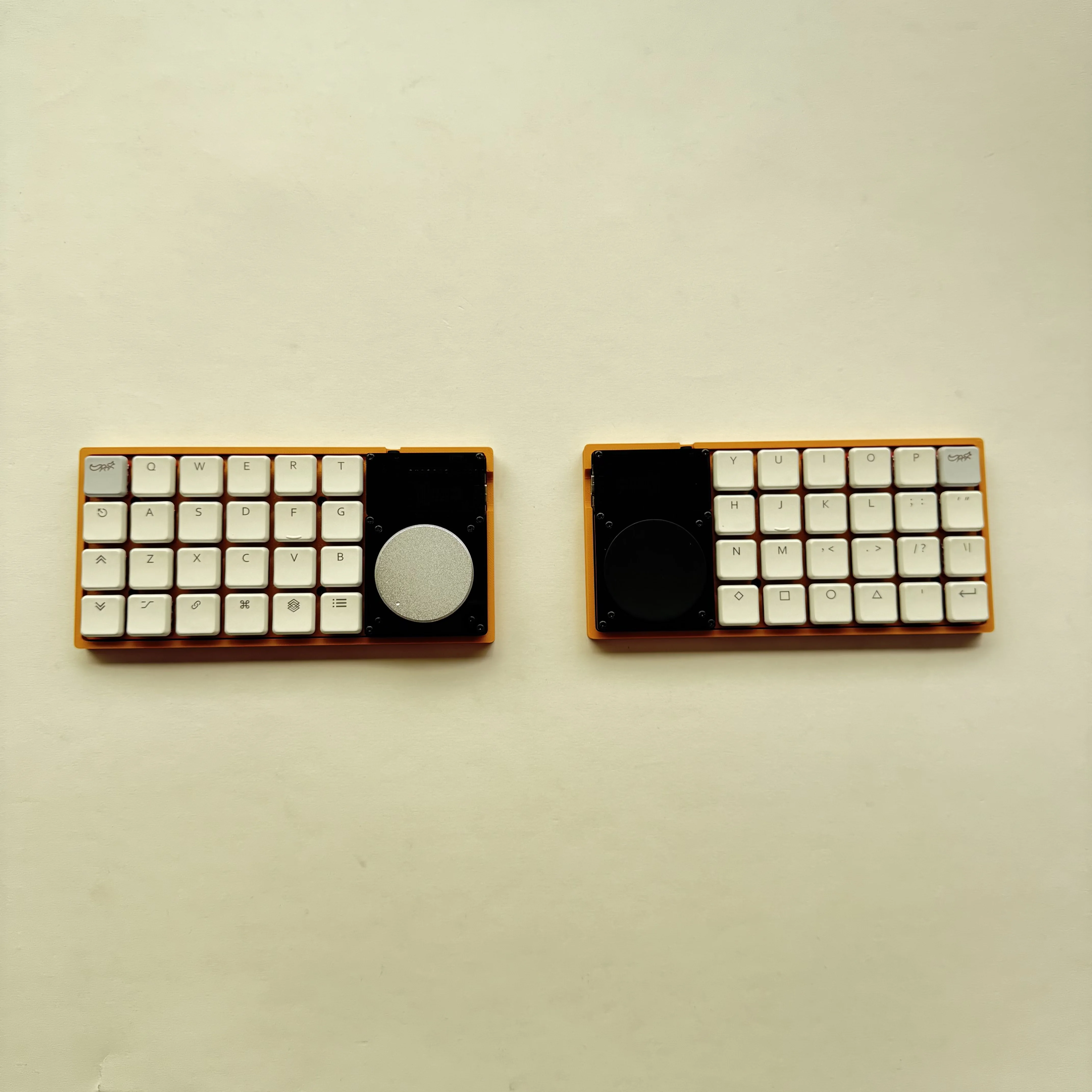 Pre-soldered Blank Split Keyboard Custom Trackpad Rotary Explorer Keyboard Blank Split Keyboard for Choc V1/V2 dual Switch VIAL