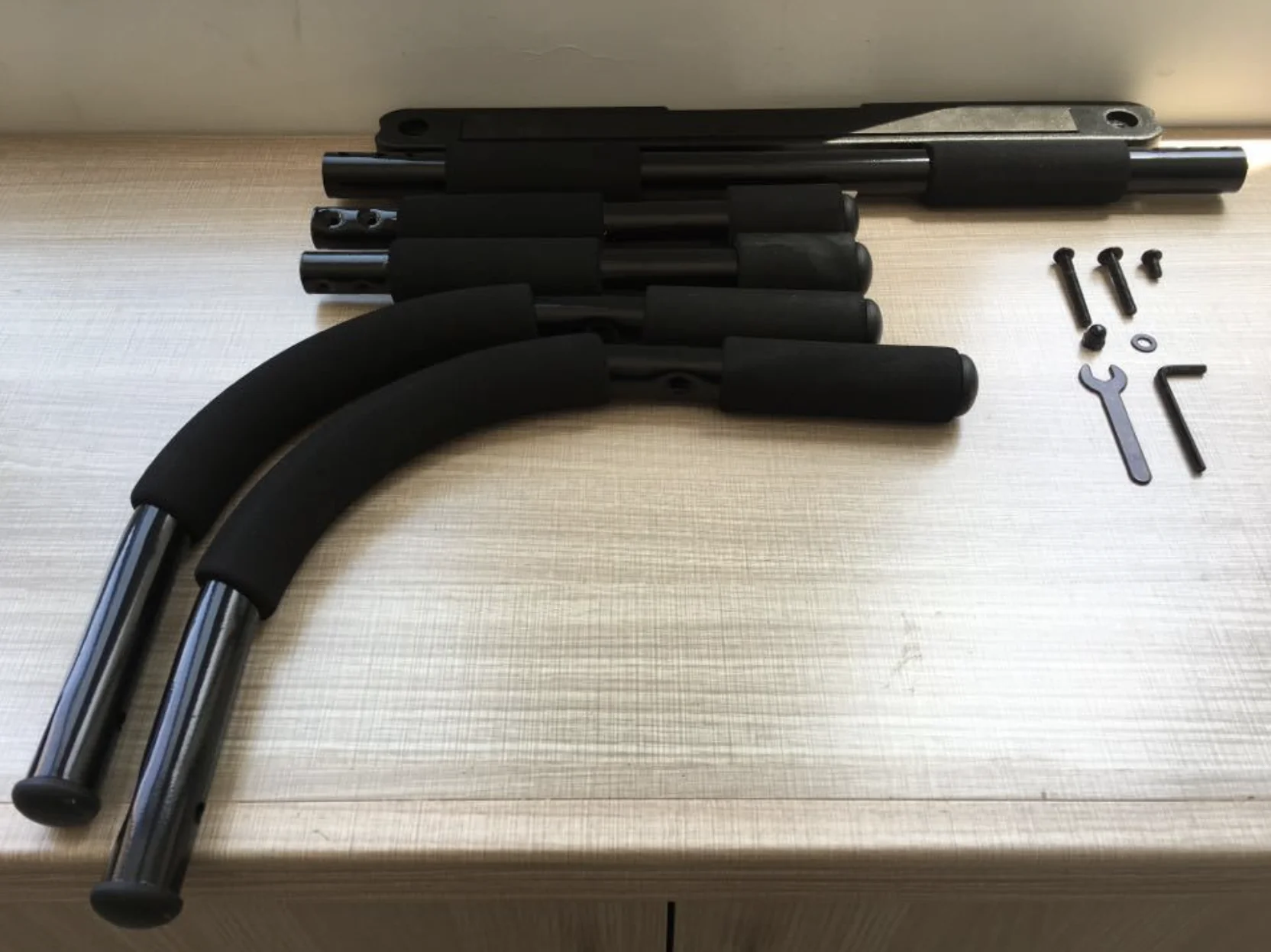 Pull up Bar Home Gym With Stable Equilibrium Exercise Door Gym Wall Mounted Bar