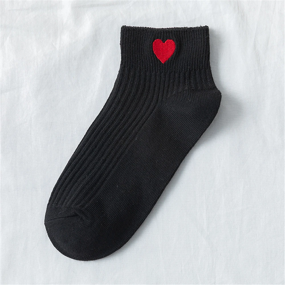 White Black Embroidery Heart Harajuku Creative Pinstripe Socks Women's Funny Kawaii Korean Cotton Sokken Dropship