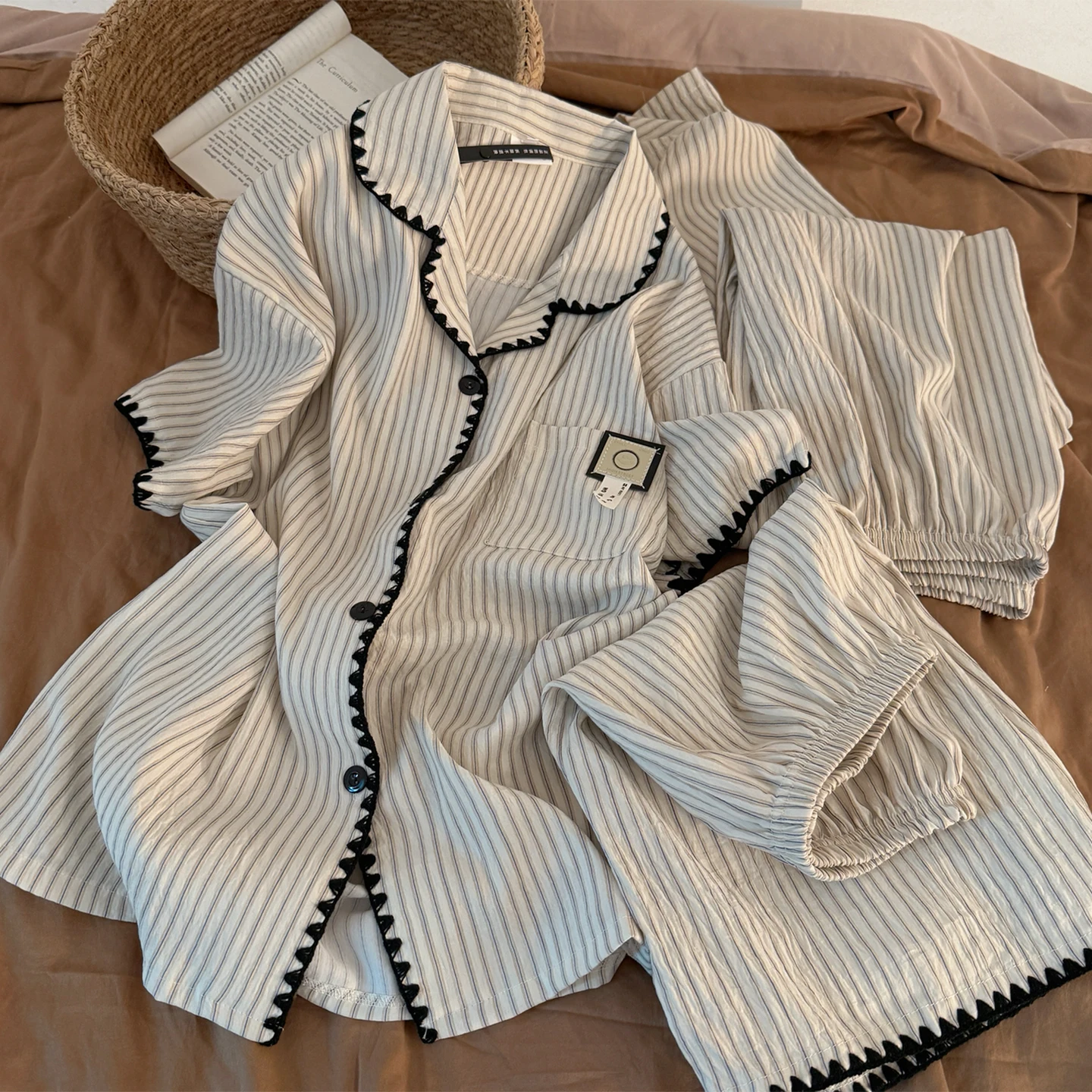 J934 women's model (three-piece set)