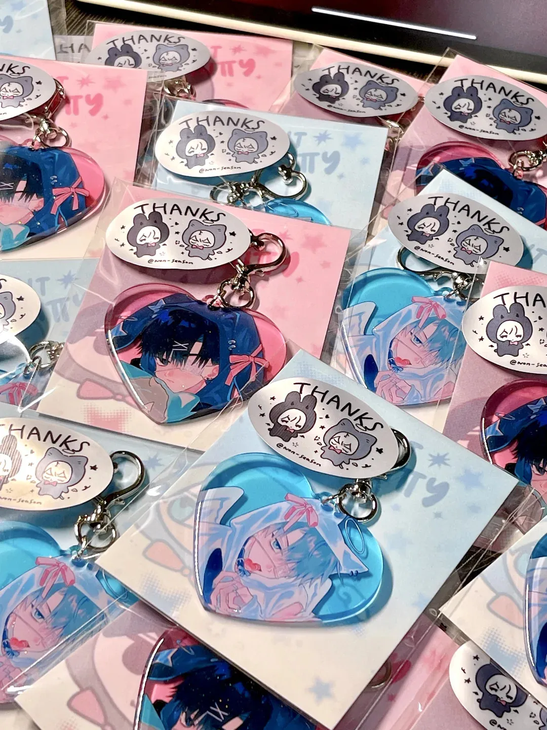 ALIEN STAGE Anime KeyChain Women Breloczek do kluczy dla mężczyzn Akrylowy brelok do kluczy samochodowych Party Pendant Cos Girls Friend Gift — zdjęcie 3