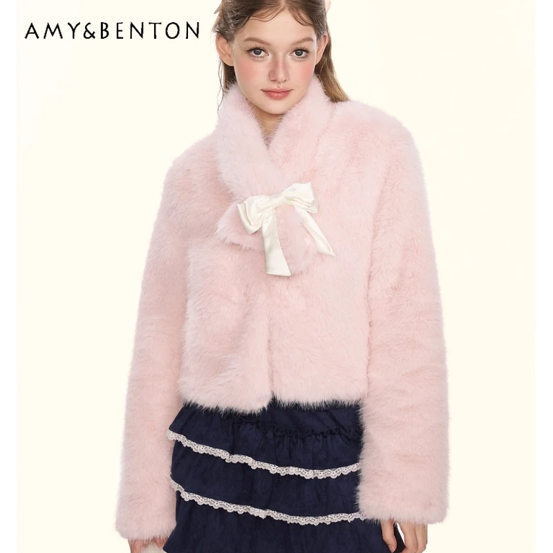 

2025 Autumn Winter New Pink Scarf Warm Short Women's Coats French Design Sweet Cute Temperament Eco-Friendly Fur Coat Ladies