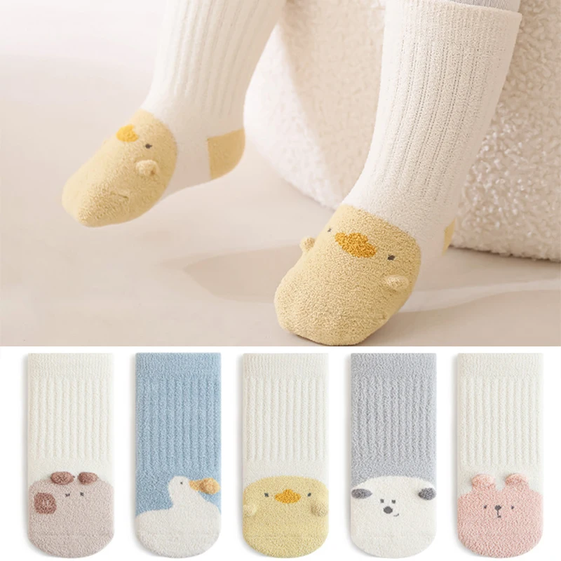 

Новые осенне-зимние носки с милыми животными из кораллового флиса для новорожденных, мягкие утепленные носки для малышей, носки без костей для маленьких мальчиков и девочек