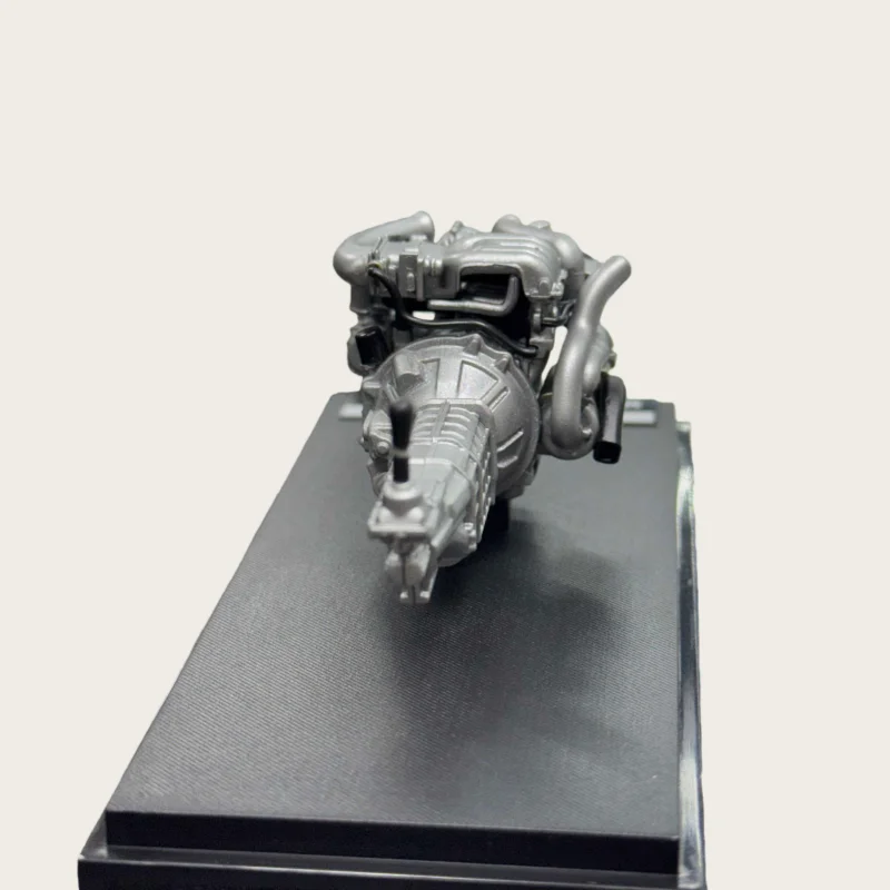 Mh Diecast 1/18 escala Mazda modelo de plástico motor rotativo 13b Rew Play vehículos juguetes para niños regalo caja Original