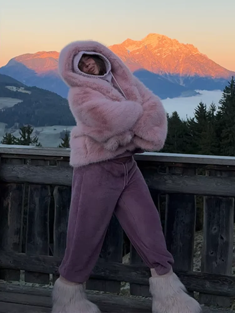 

Зимнее модное свободное короткое пальто из искусственного меха, повседневное пушистое теплое пальто с капюшоном и лацканами с длинными рукавами, 2025 г., женское роскошное утепленное пальто