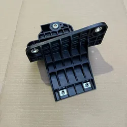 New Genuine OEM Parts Auto Battery Bracket 72522-61M00 For Suzuki New Vitara 2015-2022 SX4 S-cross 2013-2021