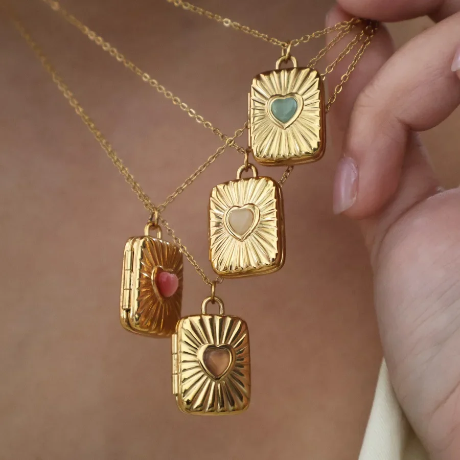 

Stainless Steel 18K Gold ins Women Locket Necklace Photo Album Photo Necklace Cat's Eye Stone Magnetic Attraction Necklace