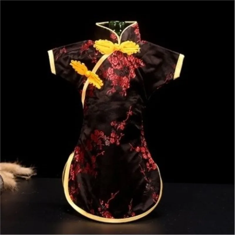 Chinese Classic Tang Suit Handicraft Gift Plate Buckle Cheongsam Princess Dress Red Wine Bottle Cover Wine Bottle Cover ZD905