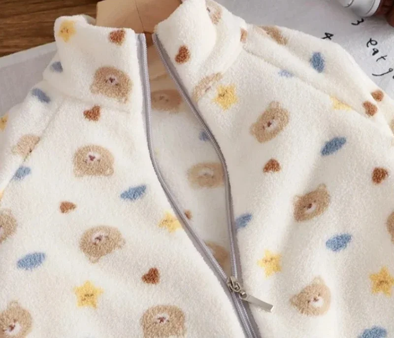 Herbst-Winter-Heimkleidung für Kinder, Jungen und Mädchen, stilvoller, warmer Schlafanzug aus Korallenfleece, koreanische Cartoon-Plüsch-Sets für Kinder – Detail 12
