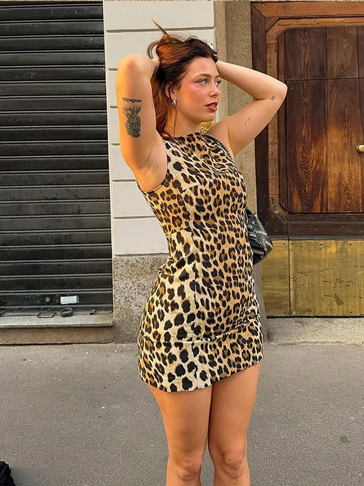 Sexy Leopard Print Bodycon Mini Dress For Women Fashion Round Neck Sleeveless Slim Dresses Elegant Party High Street Short Robes