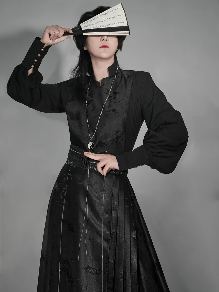 

Элегантная черная юбка-ханьфу с узором Firewatch Tower, воротником-стойкой и шлейфом, для мужчин и женщин, больших размеров, удлиненная