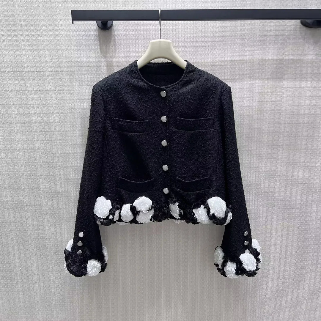 2026 New Fashion Fall Winter Black and White Contrasting Plush Flower Tweed Coat Women O-neck Single Breasted Silk Liner Jacket