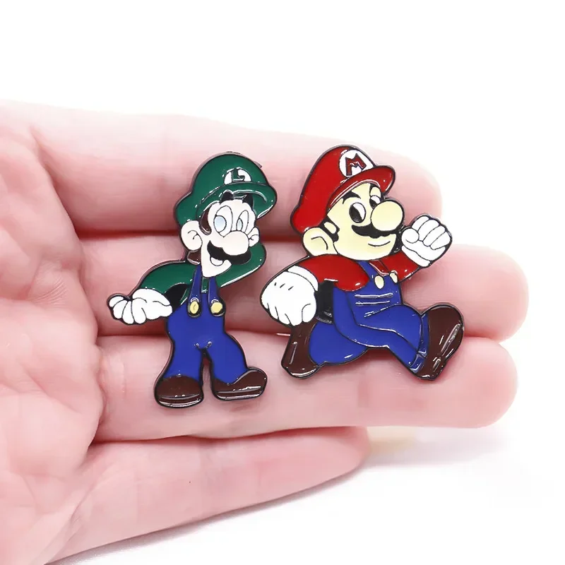 Super Mario Bros Kids Brooches Anime Pins Boys Clothes Accessories Decor Jewelry Game Badges Child Christmas Present Toys 4CM