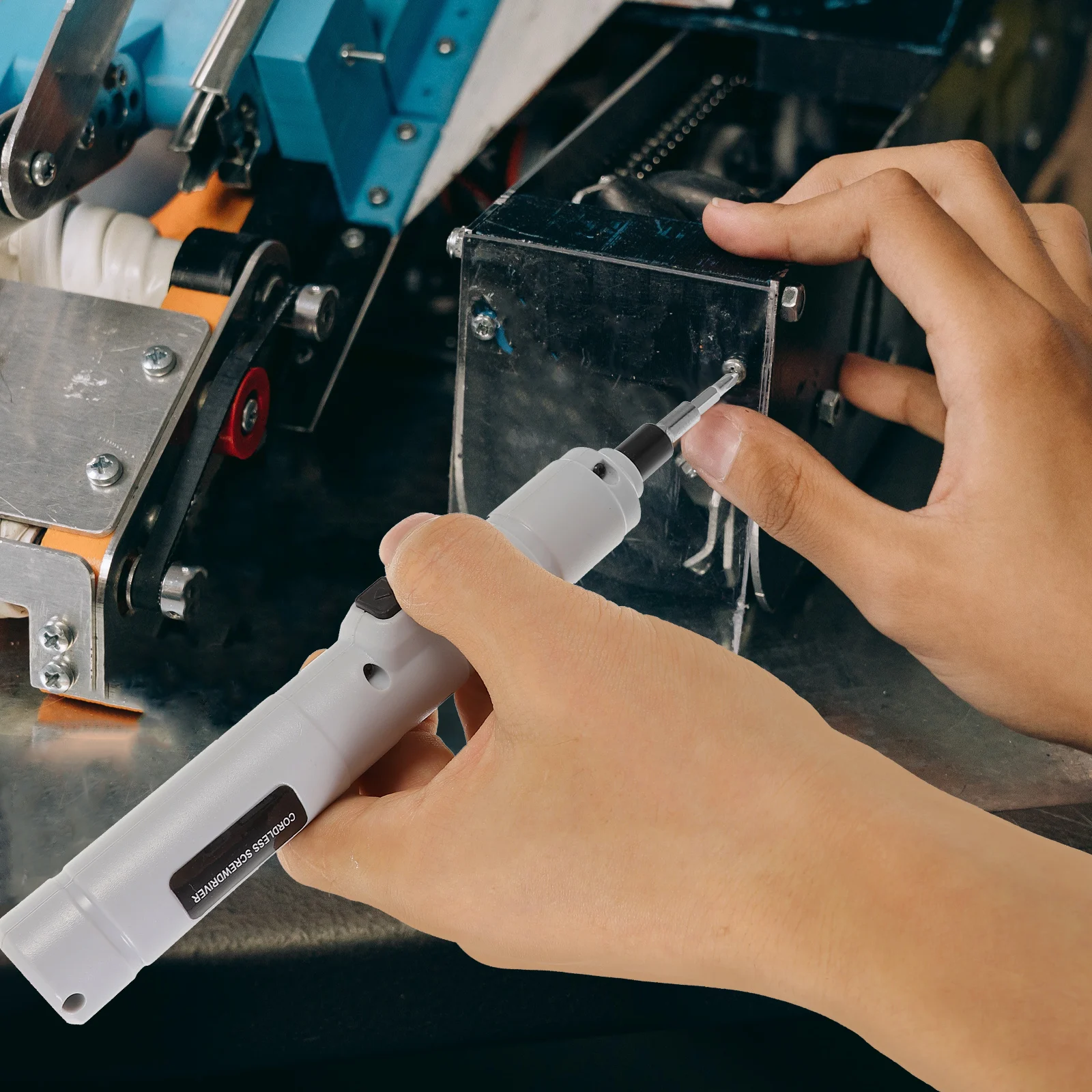 

1 set Electric Screwdriver Set Multi-Function Wireless Pen Type Repair Tool 3.6V Li-ion USB Charging for Home