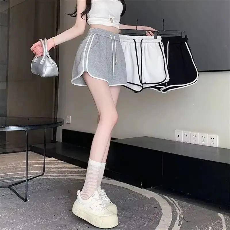 Women's Summer Yoga Shorts Mid-Waist Casual Loose Wide Leg Breathable Gym Short Pants Stylish Thin Outer Wear for Ladies