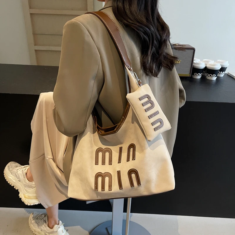 

Outdoor Adventure Shoulder Bag Women Multifunctional Handbag Durable For Nature Exploration And Hiking Trips