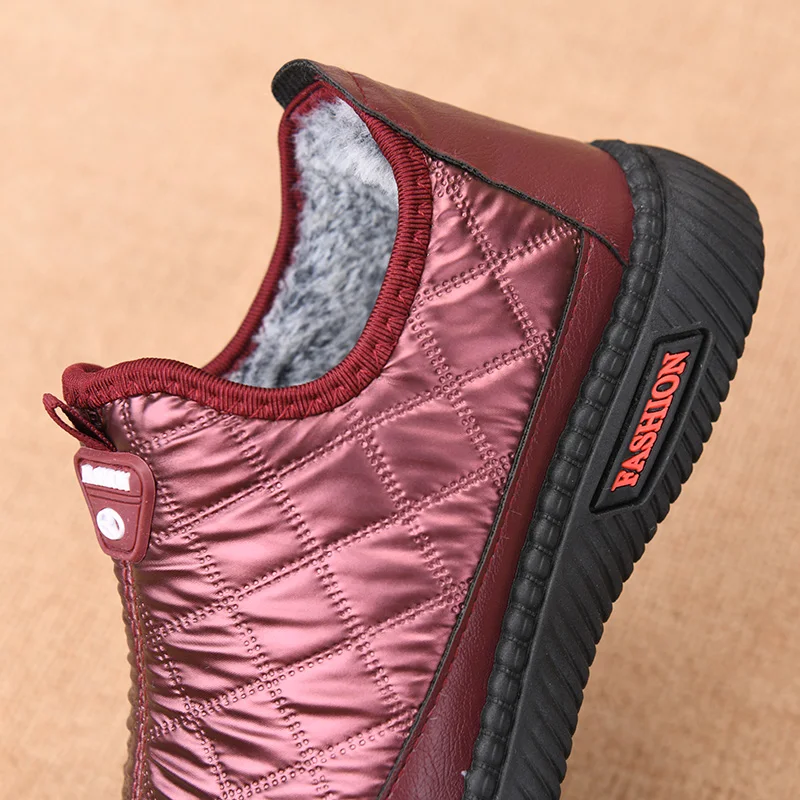 New Winter Women's Fleece-Lined Warm Short Boots, Comfortable Flat Shoes, Thickened Casual Shoes, Middle-Aged and Elderly Snow Boots - view 6