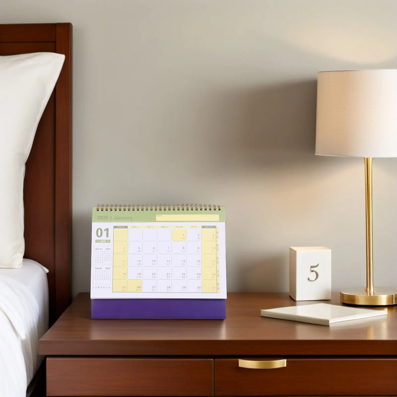 

Настольный календарь-планировщик на 2026 год с откидной обложкой и спиральным переплетом: ежедневник, ежемесячный органайзер для офиса, дома и школы