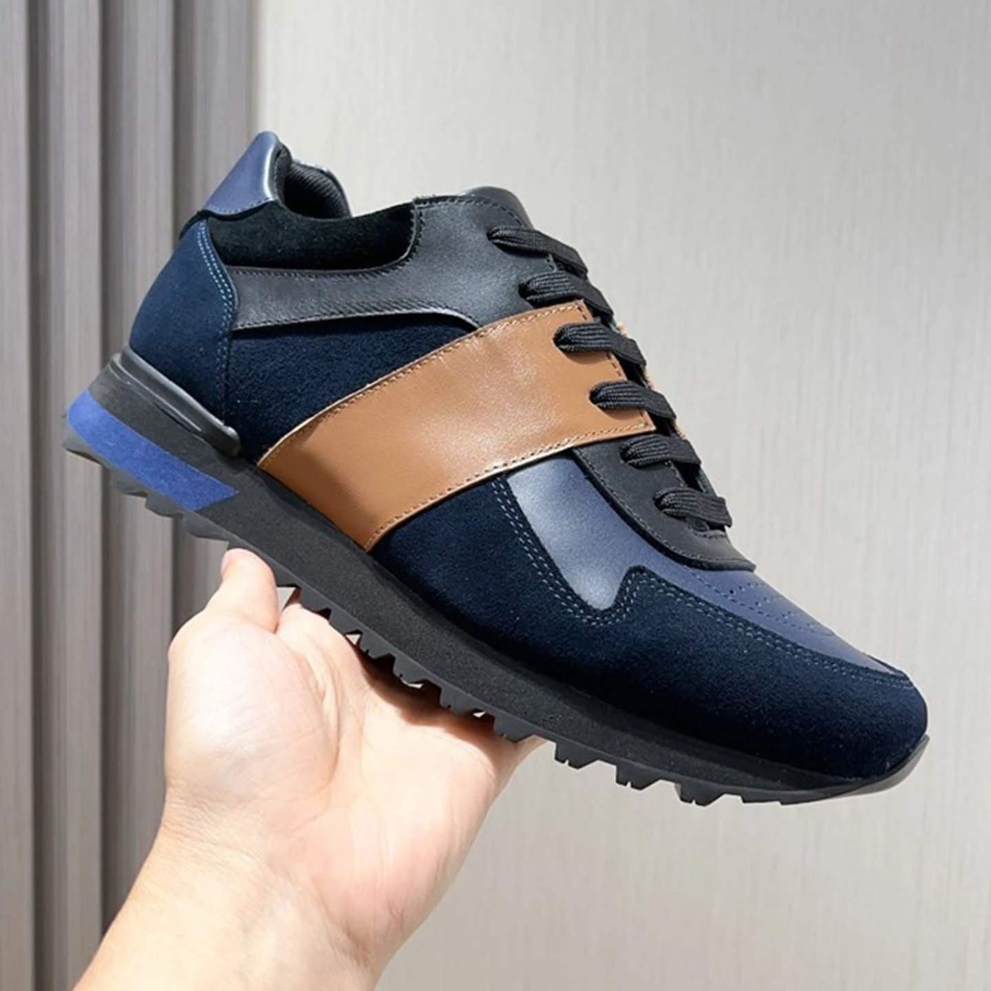 

2025 New Spring Autumn Genuine Leather Color Block Men's Shoes Lace Up Breathable Light Luxury Travel Casual Sports Sneakers