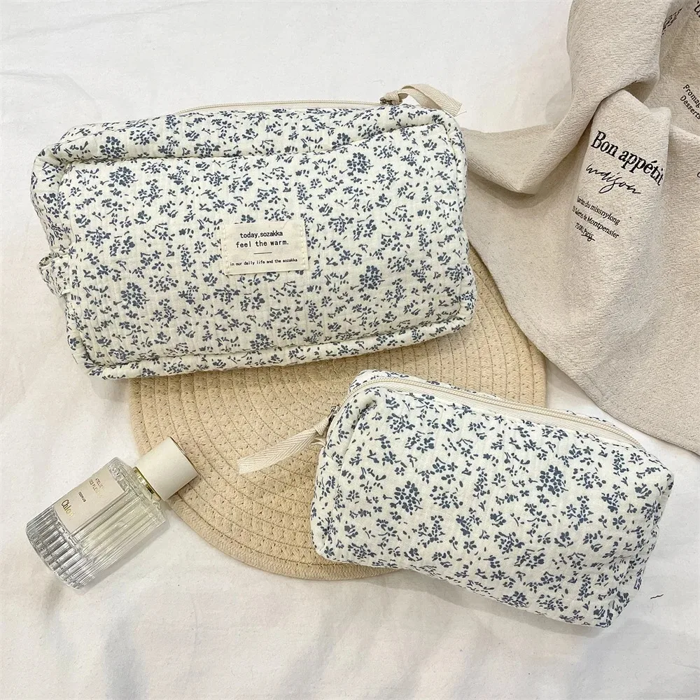 Large Capacity Flower Cosmetic Bag Cases Travel Storage Bags Washing Toiletry Organizer Makeup Pouch for Women Purse Accesorios