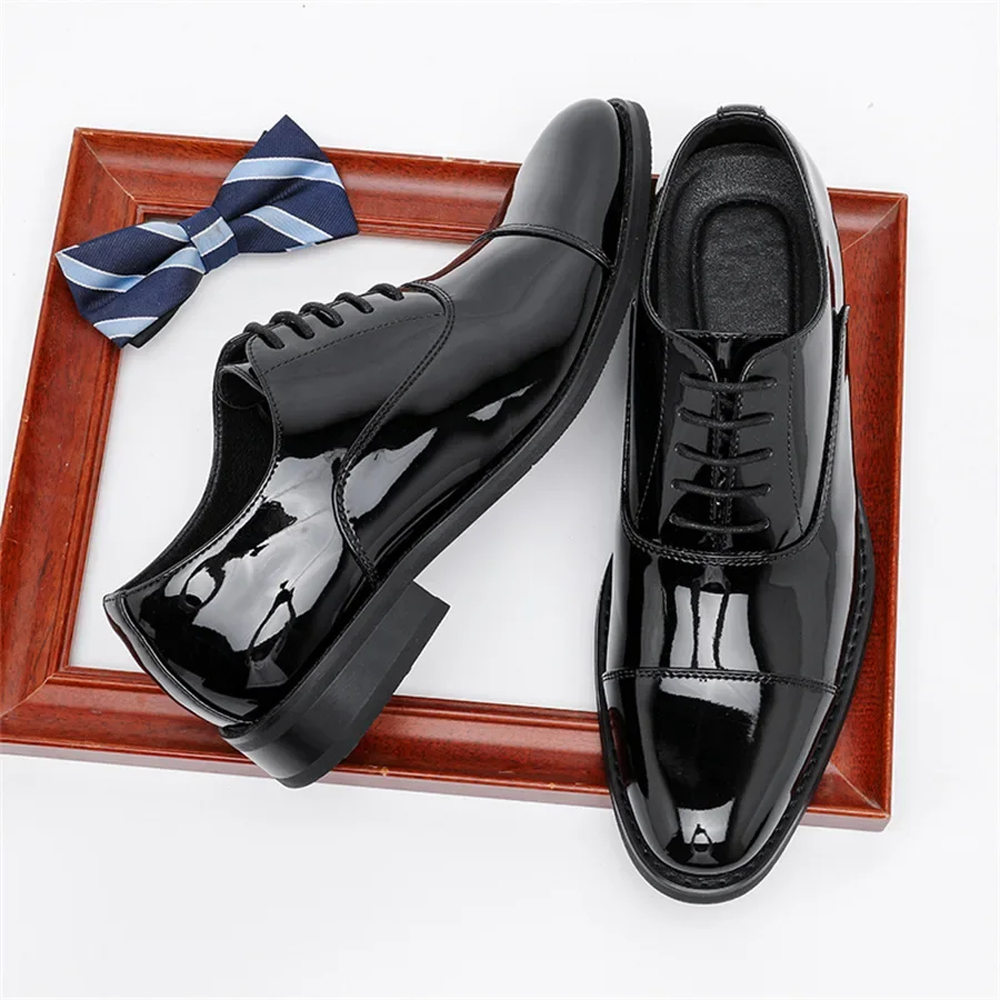 Luxury Patent Leather Shoes Men Glossy Leather Shoe Man Formal Business Office Lace Up Wedding Shoes Plus Big Size 39-46