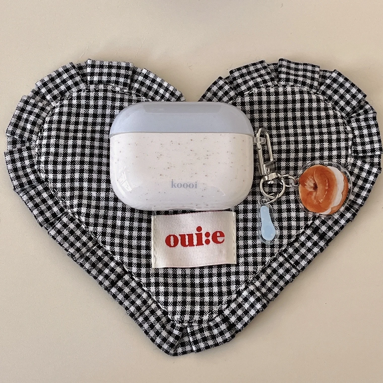 Simple Blue And Whi…