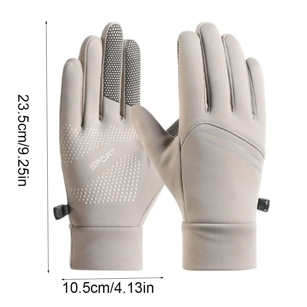 قفازات شتوية دافئة بلون سادة عصرية مضادة للانزلاق تعمل باللمس قفازات ركوب الدراجات خفيفة الوزن مقاومة للبرودة قفازات رياضية للطقس البارد