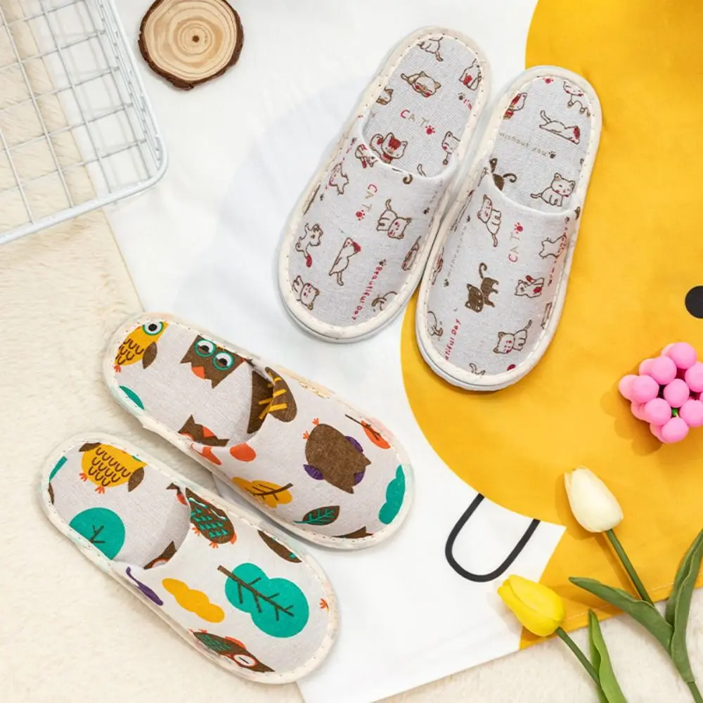 Cute Casual Disposable Slippers Cartoon Non-Slip Hotel Slippers One Size Thickening Children's Slippers Indoor