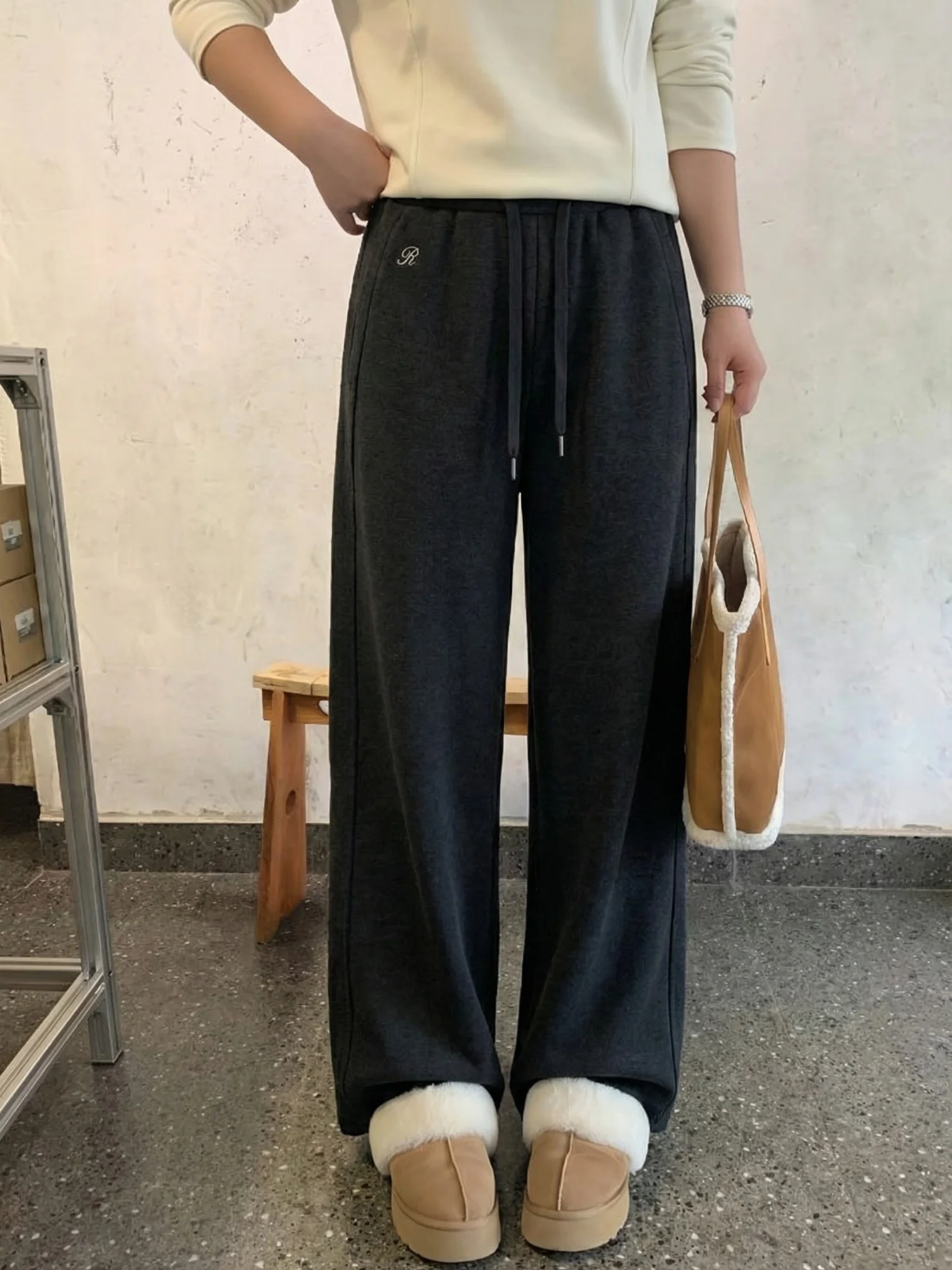 

Loose Fit Wide Leg Pants High Waist Cotton Blend Winter Style Commute Friendly Trousers with Elastic Rope Waistband