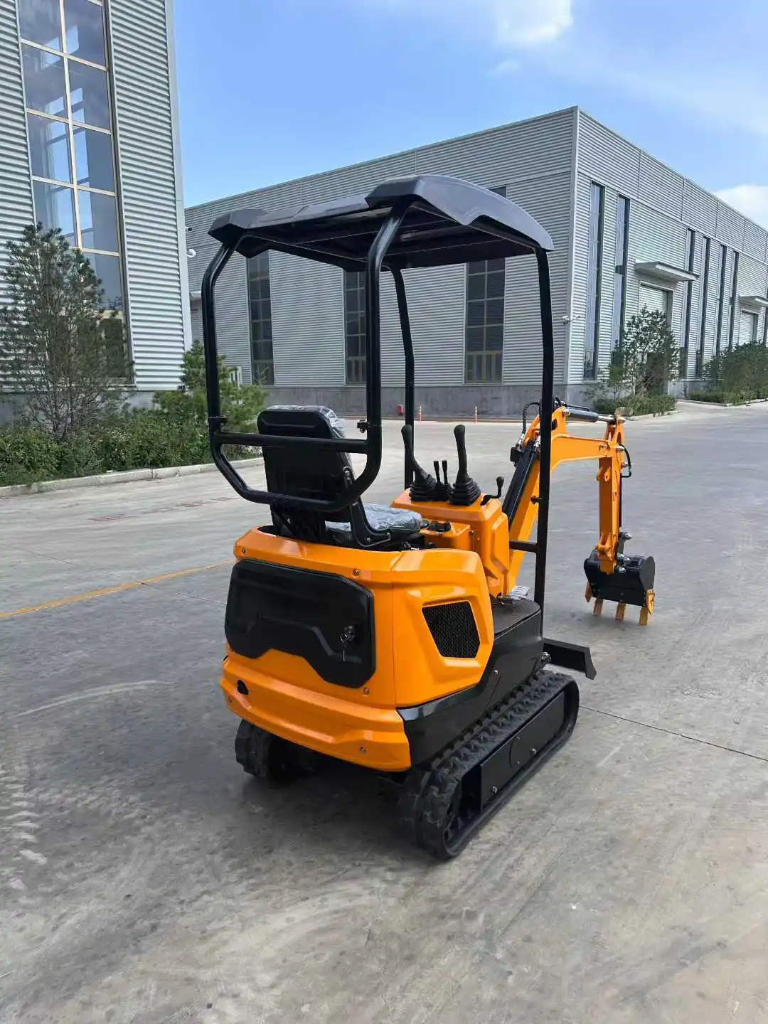 حفارة صغيرة 1 طن 1.2T مخصصة شحن مجاني حفارة صغيرة حفار الديزل للبيع