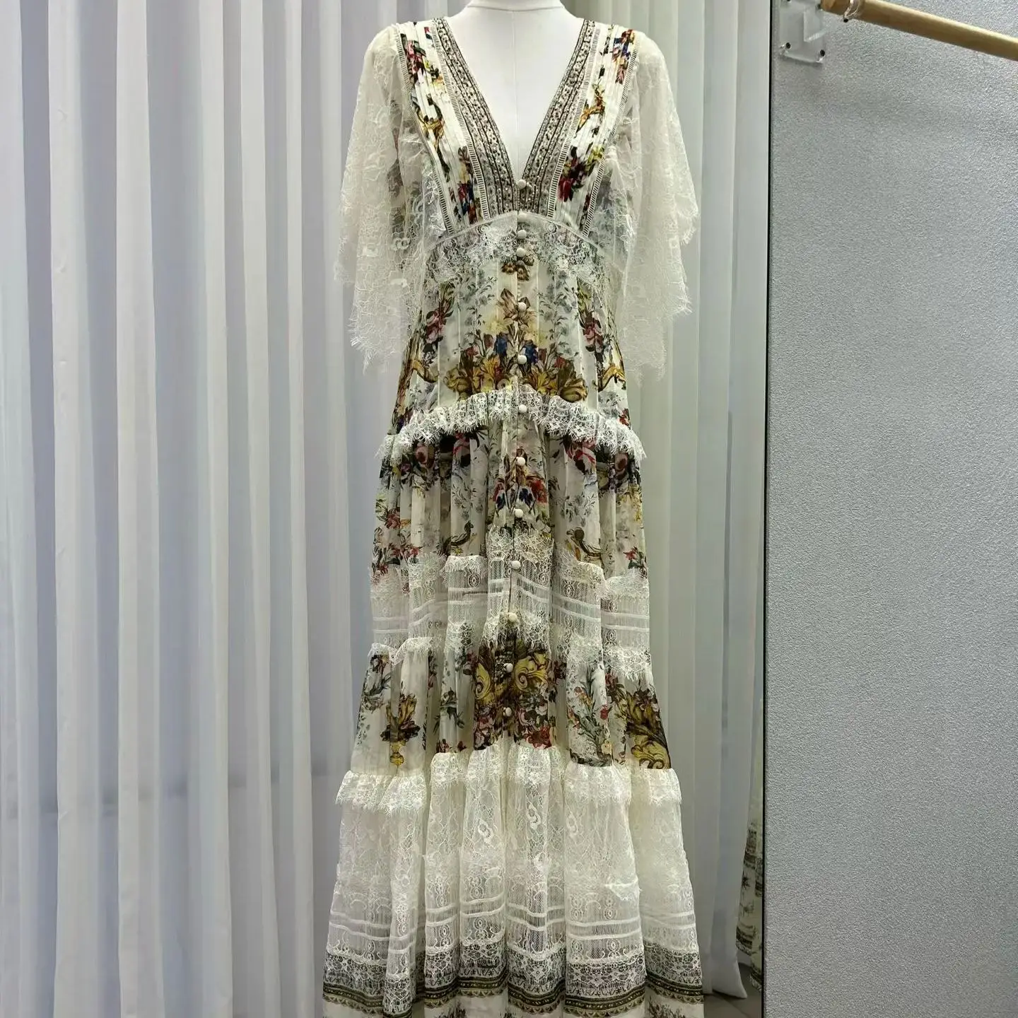 

Женское кружевное лоскутное шелковое длинное платье с v-образным вырезом, модное праздничное платье макси