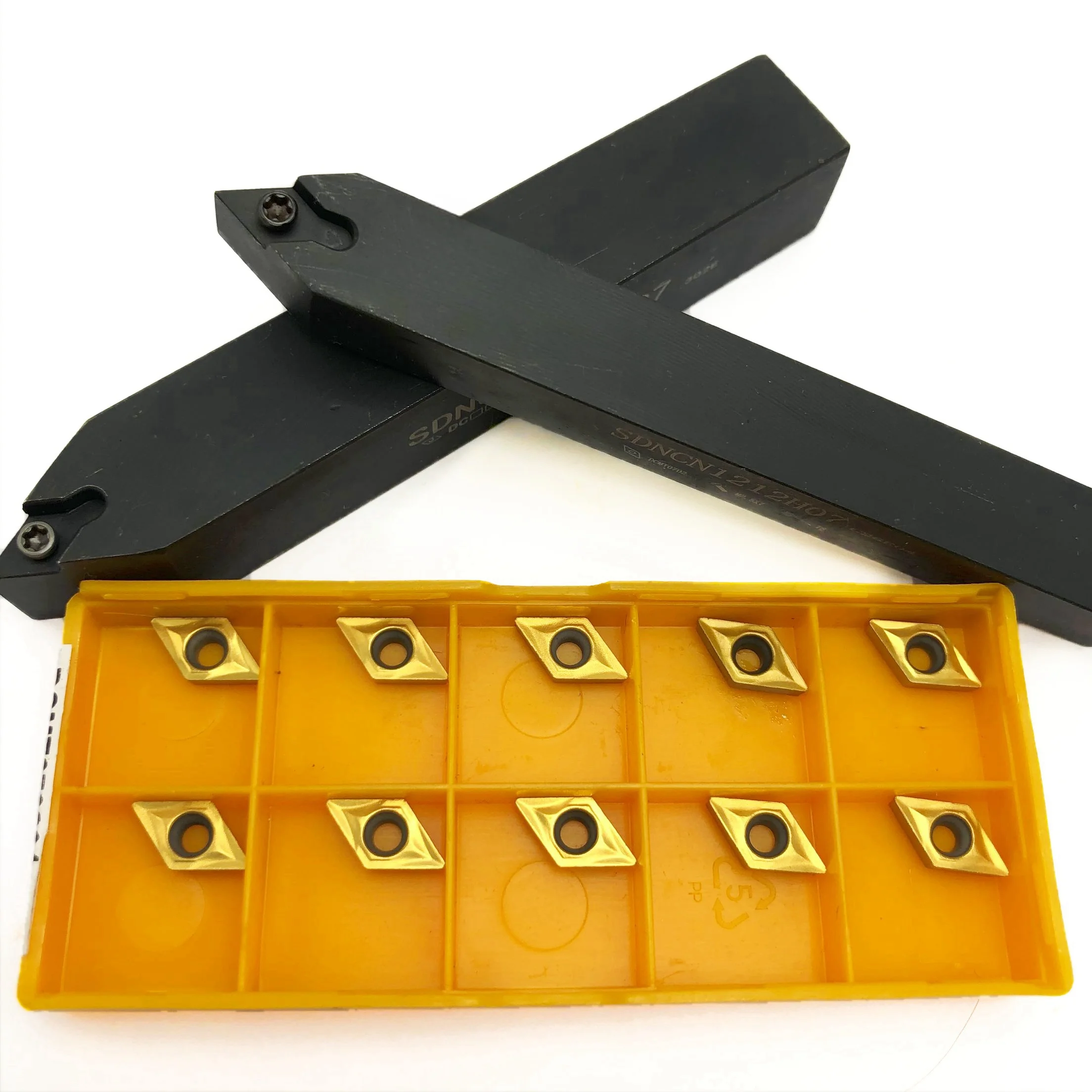 

Держатель инструментов SDNCN1010H07 SDNCN1212H07 SDNCN1616H07 10 шт. DCMT070204 VP15TF UE6020 DCGT070204-AK H01 DCMT070204 PC9030 KT7030