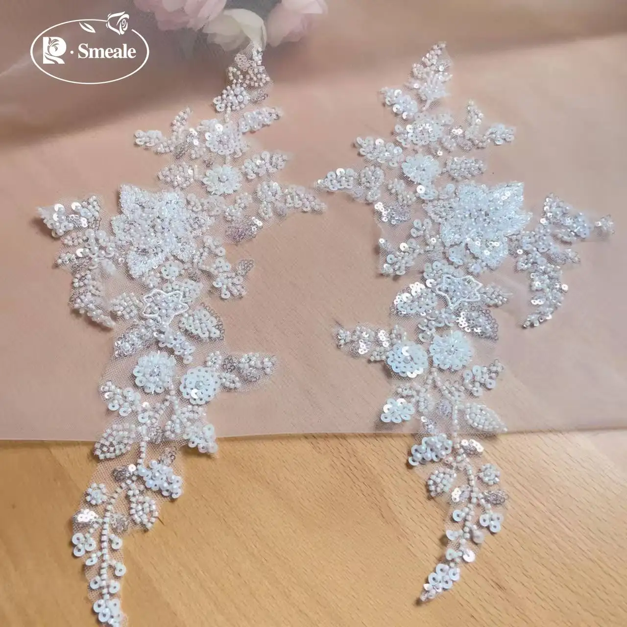 10-farbige Perlen-Pailletten 3D-Aufkleber Spiegelblume. Spitzenstoff Abendkleid. Applikations-Patch-Dekoration für Brust und Rücken – Detail 4