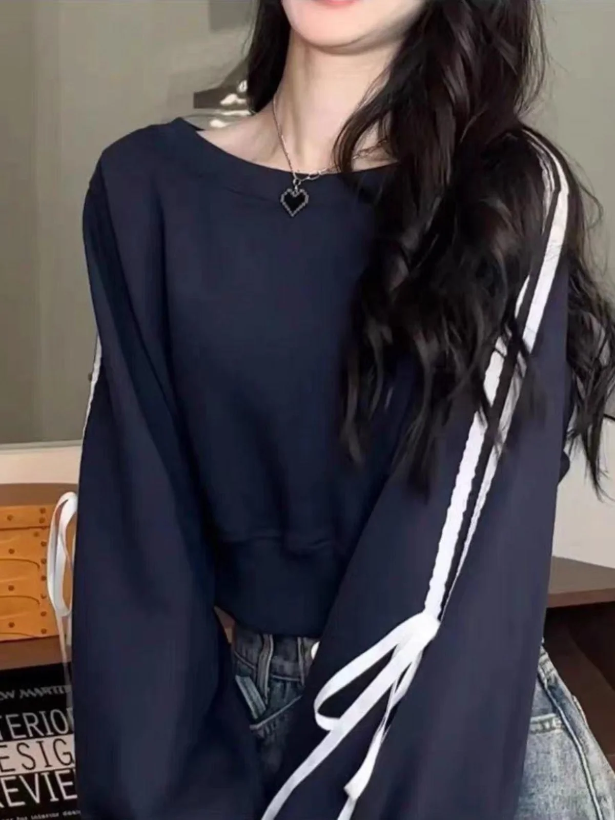 هودي نسائي كاجوال بأكمام طويلة ومقاسات كبيرة، تصميم عصري جديد لخريف 2024 مع عقدة فراشة وخطوط، قطن عضوي فضفاض #2