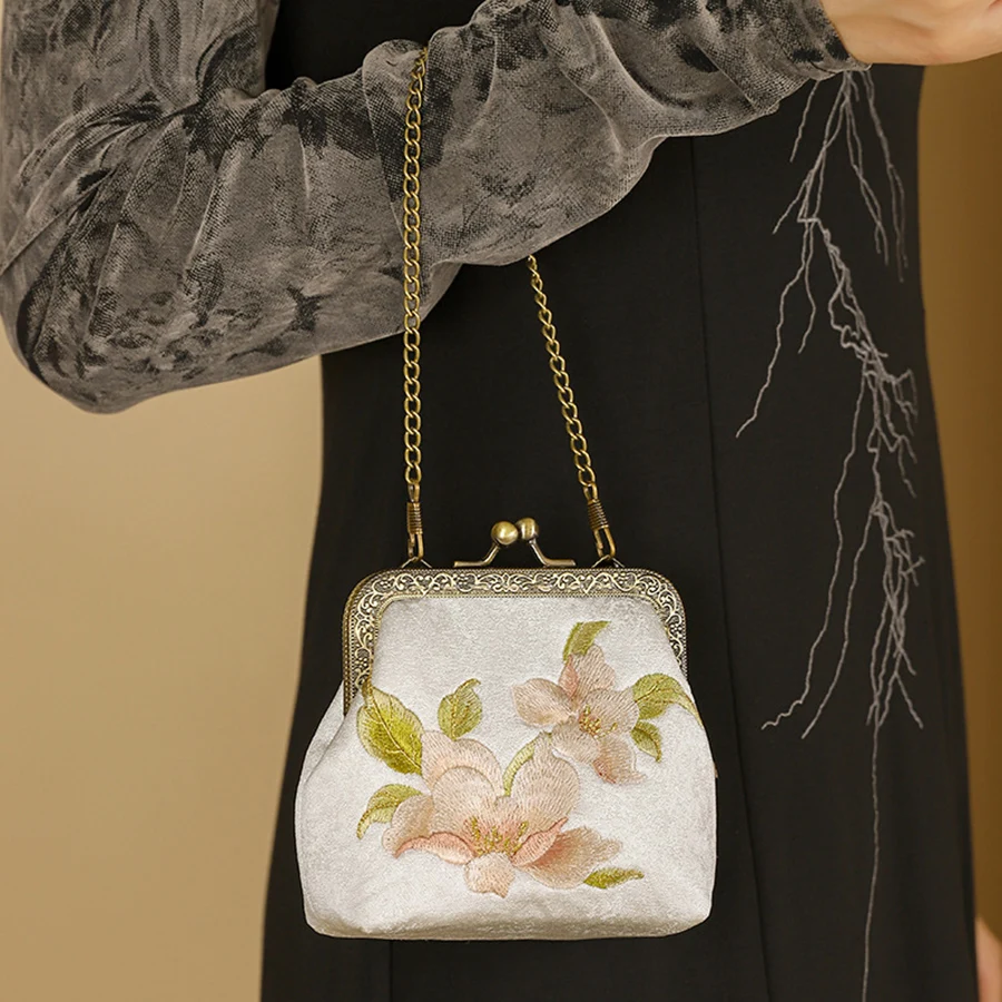 Embroidery Clip Lock Women's Coin Purse Retro Bifold Kiss Lock Small Wallet Simple Chains Lipstick Portable Pocket Clutch Bags