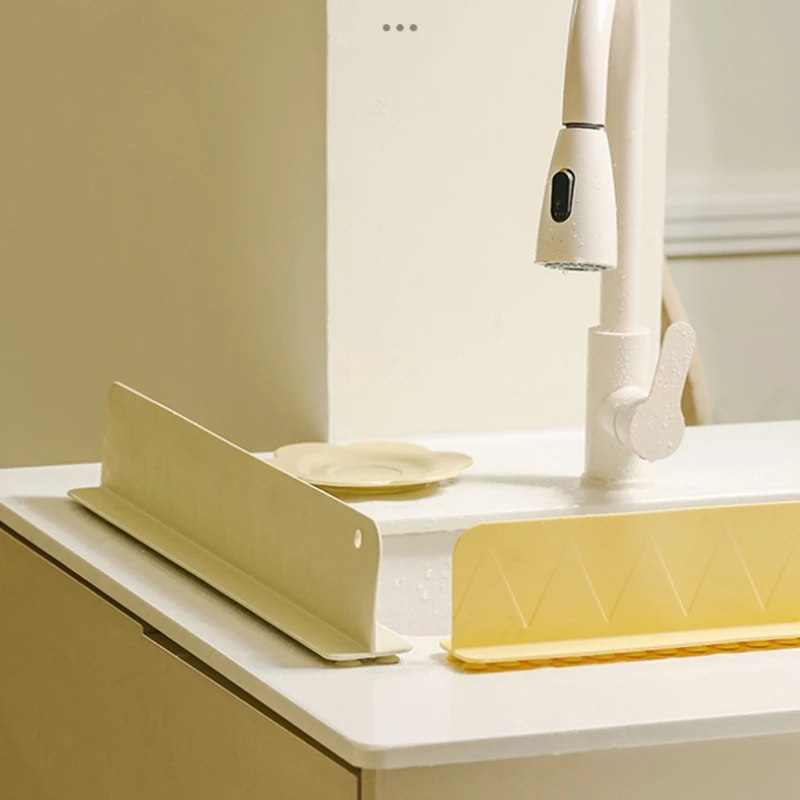 3/1PCS Kitchen Sink Baffle Splash Guard Silicone Sink Waterproof Board Drainboard Anti-Splatter Device Faucet Water Deflector