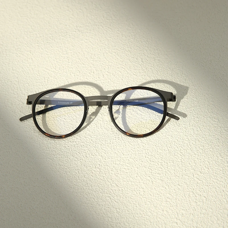 High-End Luxury! Ultra-Light Pure Titanium Vintage Frame round Frame Glasses for Men And Women Only 80 Available