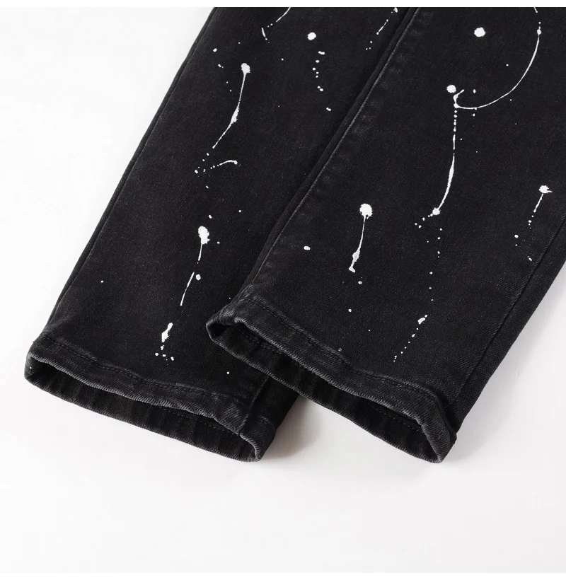 Herren-Jeans aus Stretch-Denim mit Kristallverzierung, Skinny-Schnitt, mit aufgemalten Löchern, zerrissene, schmal zulaufende Hose, Streetwear, Patchwork-Design, schwarze Hose. – Detail 11