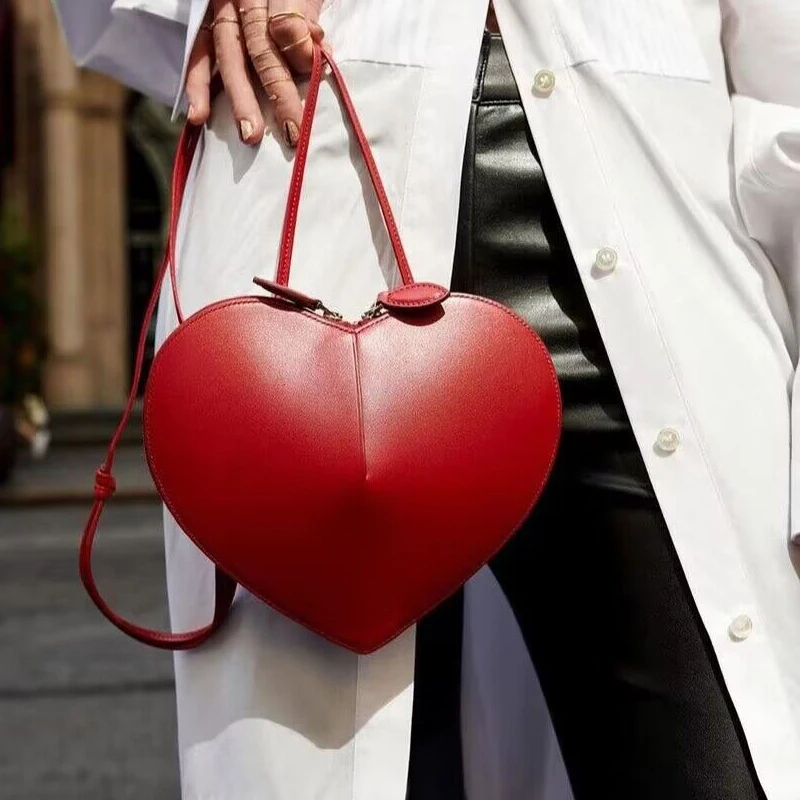 Peach Heart Shape Luxury Designer Handbags For Women 2023 New Fashion Purse Simple Versatile Lady Small Shoulder Crossbody Bags