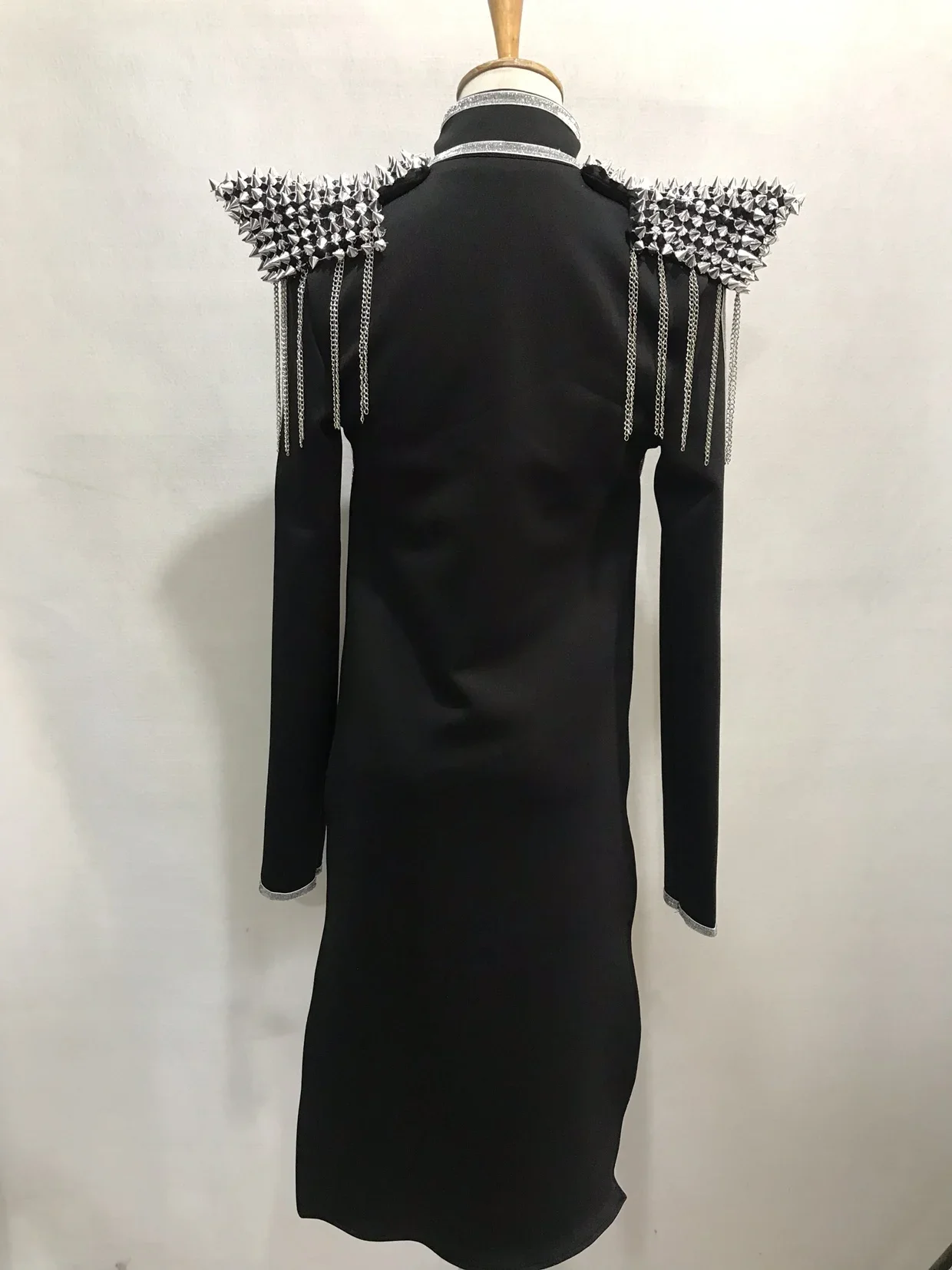 Epaulet-body de 2 piezas para mujer, traje de baile de Jazz, ropa de club nocturno, cantante, bailarina, traje de actuación en escenario, cadena con remaches negros