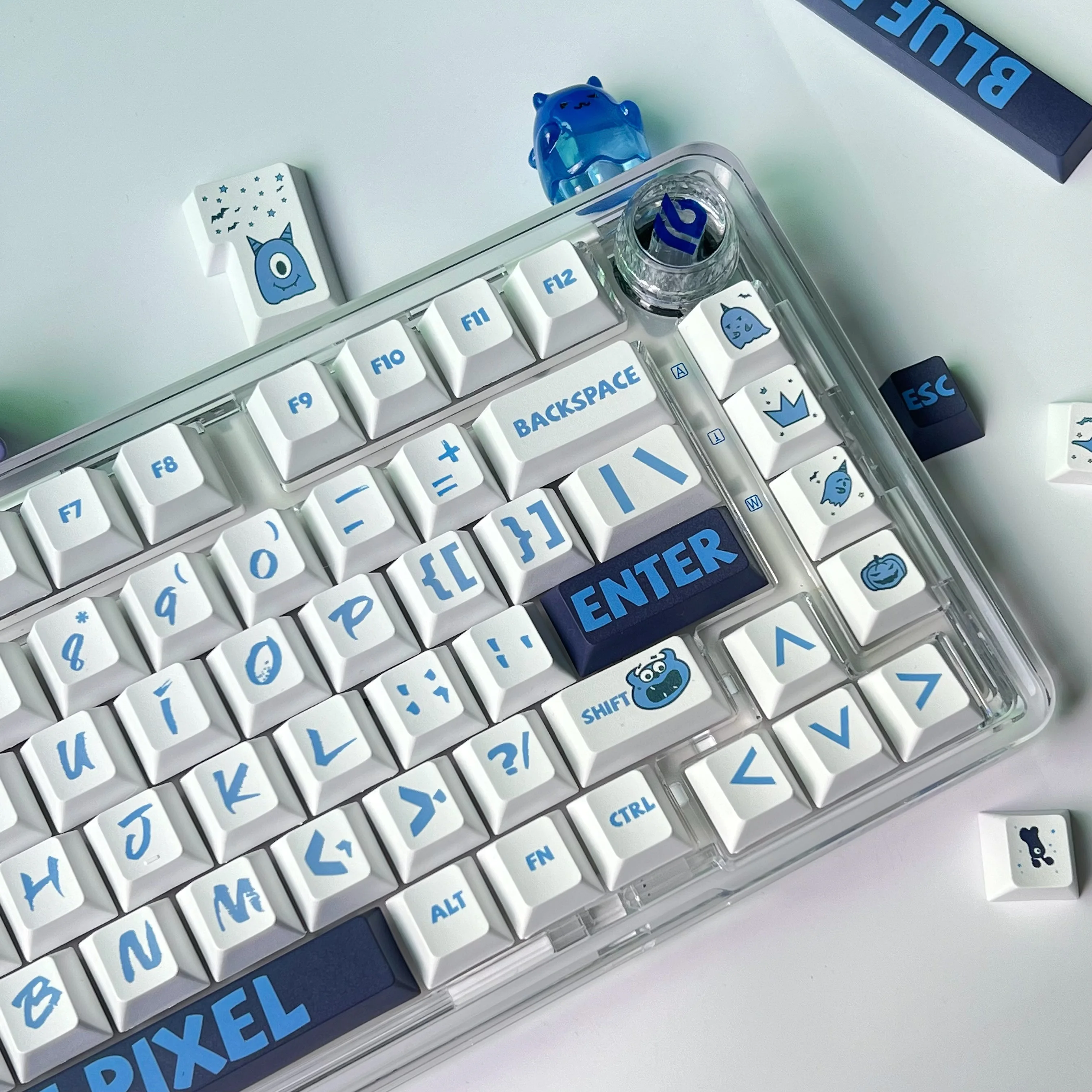 

Blue large-character keycap, original by Brother Hope, suitable for mechanical keyboard original height PBT material hot sublima