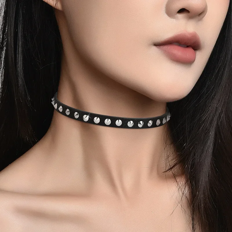 

2025 Dark metal rock band riveted choker necklace bracelet women's leather collarbone chain collar